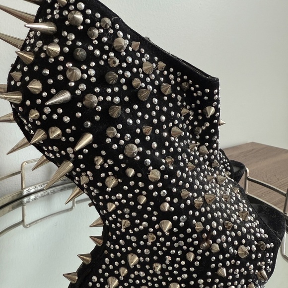 Chinese Laundry Lady Gaga-Inspired Spike Heels | Limited Edition | Size 8 - Picture 4 of 4